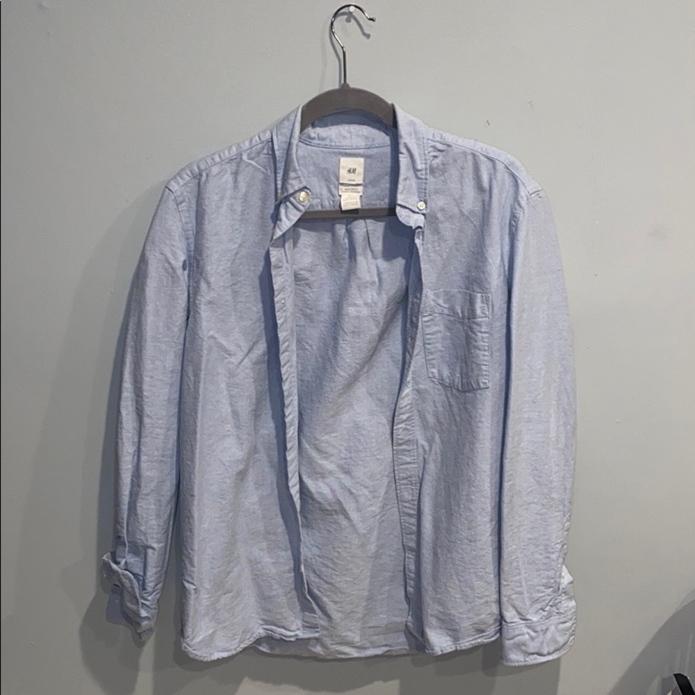 Buttoned up long sleeve shirt